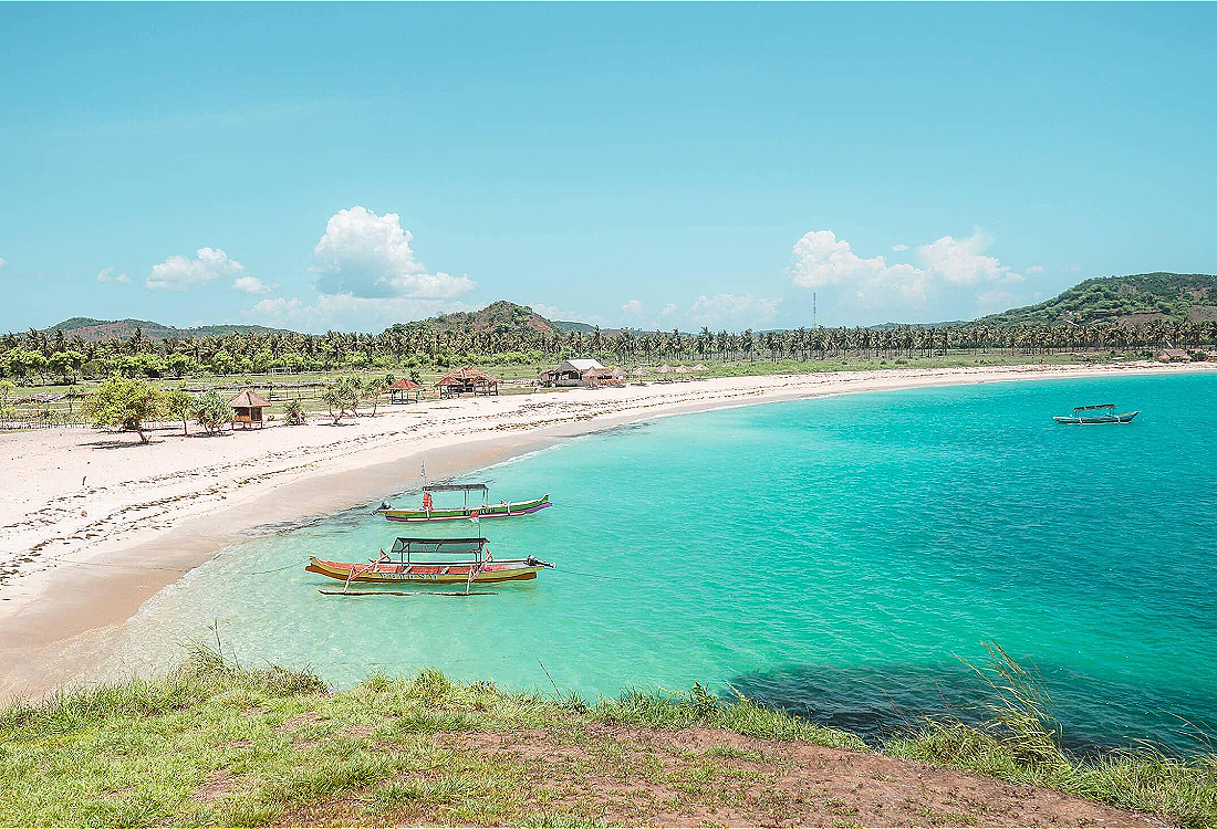 Tanjung-Aan-Best-Dream-Beach-South-Lombok.jpg (1.22 MB)