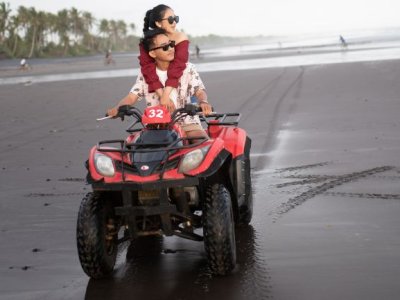photo ATV black sand beach tours  1