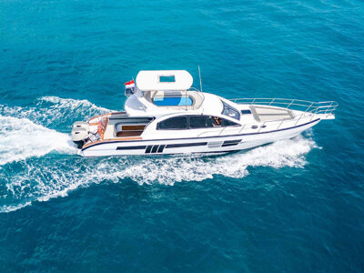 photo Cruise on the Sanjaya 04 Yacht 1
