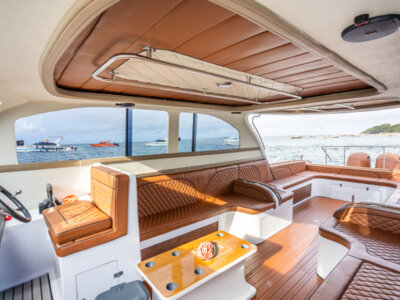 photo Cruise on the Sanjaya 05 Yacht 2