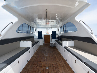 photo Cruise on the Sweetheart 4 Yacht 2