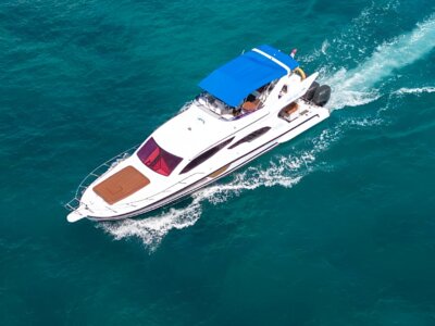 photo Queen Ruizi 18 yacht cruise 1