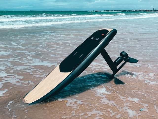 surfing electric board